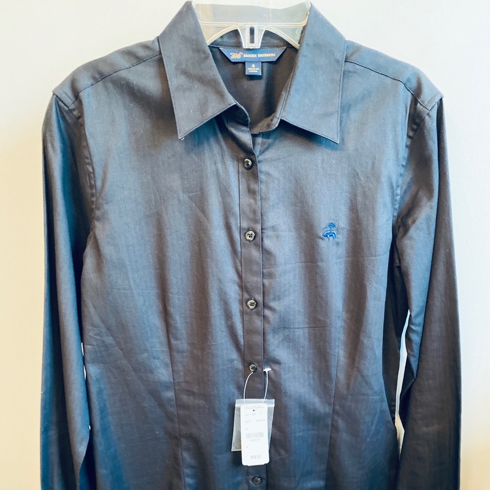 Brooks Brothers women’s navy dress shirt size 4